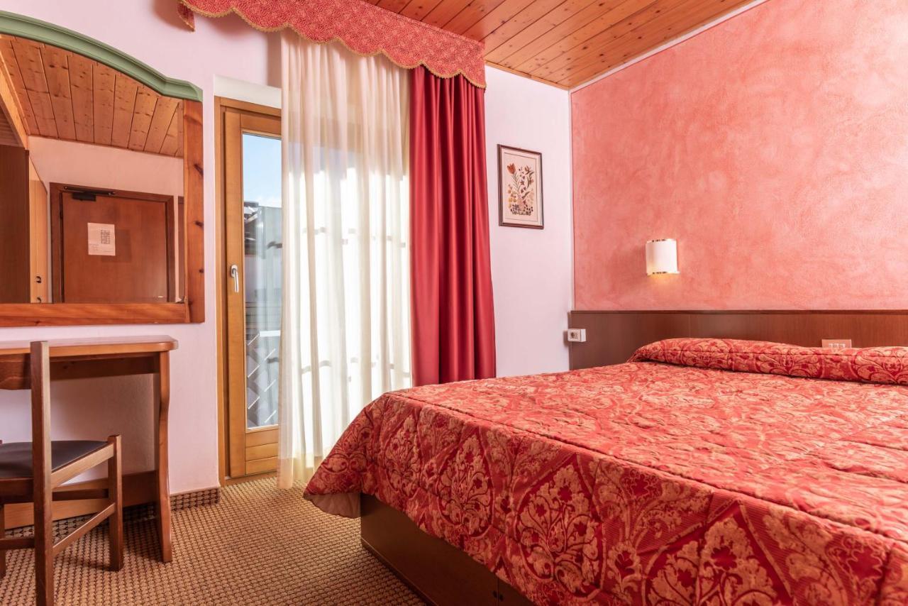 Hotel Italo Madonna di Campiglio Exterior foto